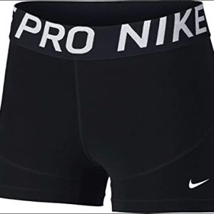 NWOT Nike pro 3” shorts